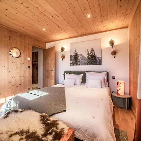 La Cabane, Carroz D - By Emerald Arâches