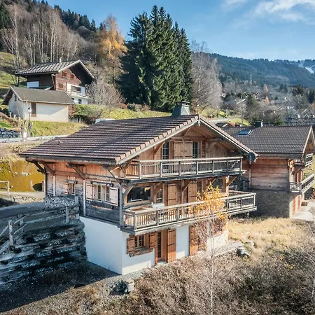 La Cabane, Carroz D - By Emerald Alpesi faház